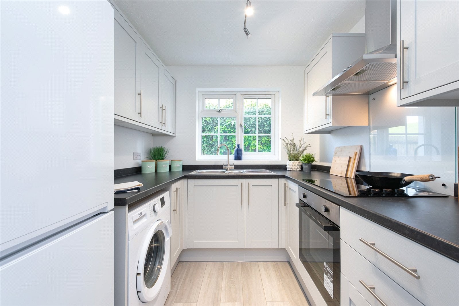 Shaw Drive, WALTON-ON-THAMES, Surrey image 3