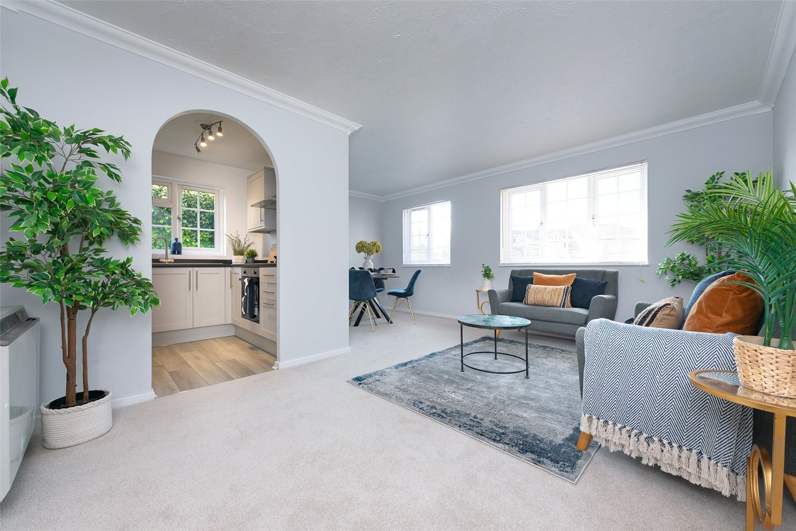 Shaw Drive, WALTON-ON-THAMES, Surrey image 5