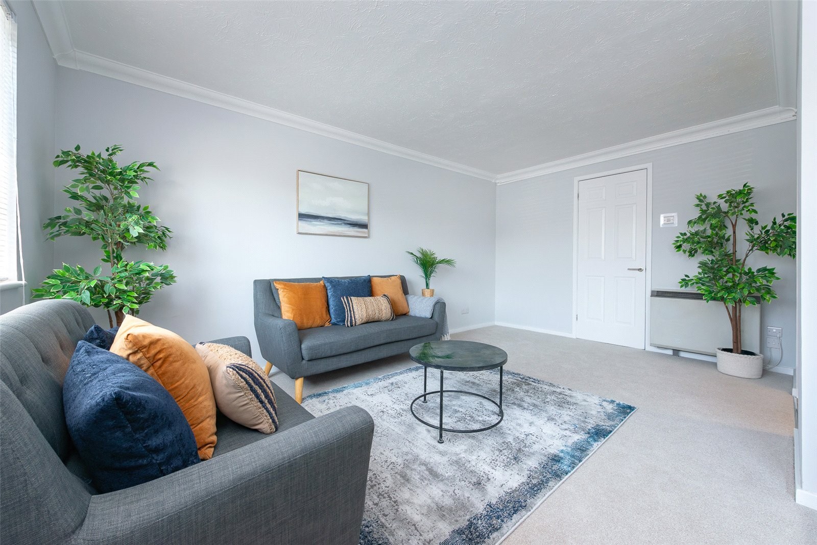 Shaw Drive, WALTON-ON-THAMES, Surrey image 9