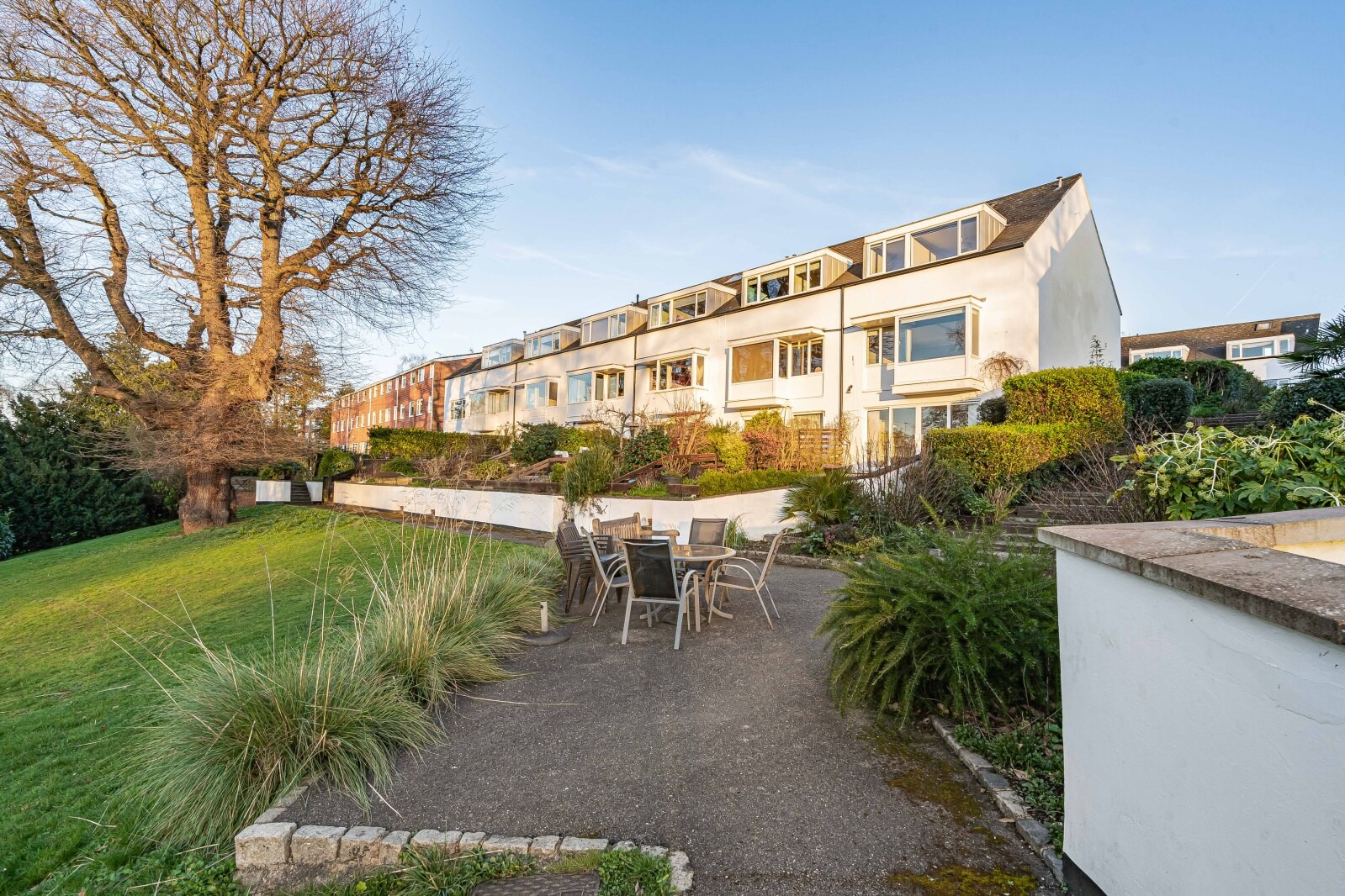 Lakeside, Weybridge, Surrey image 2