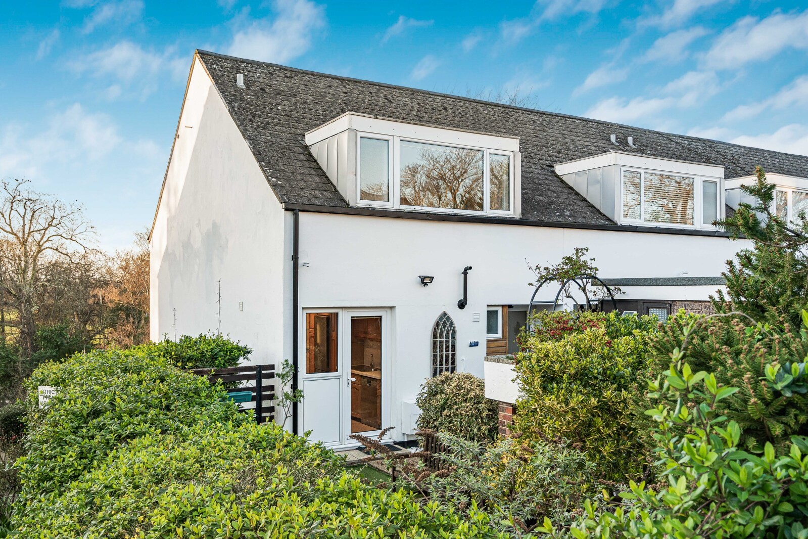Lakeside, Weybridge, Surrey image 25