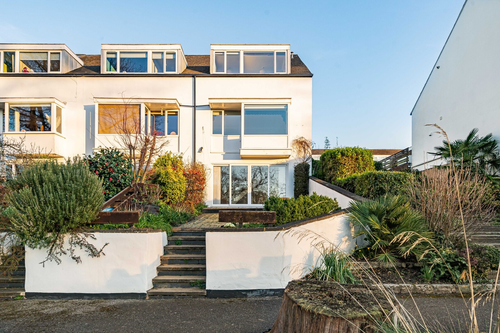 Lakeside, Weybridge, Surrey image 27