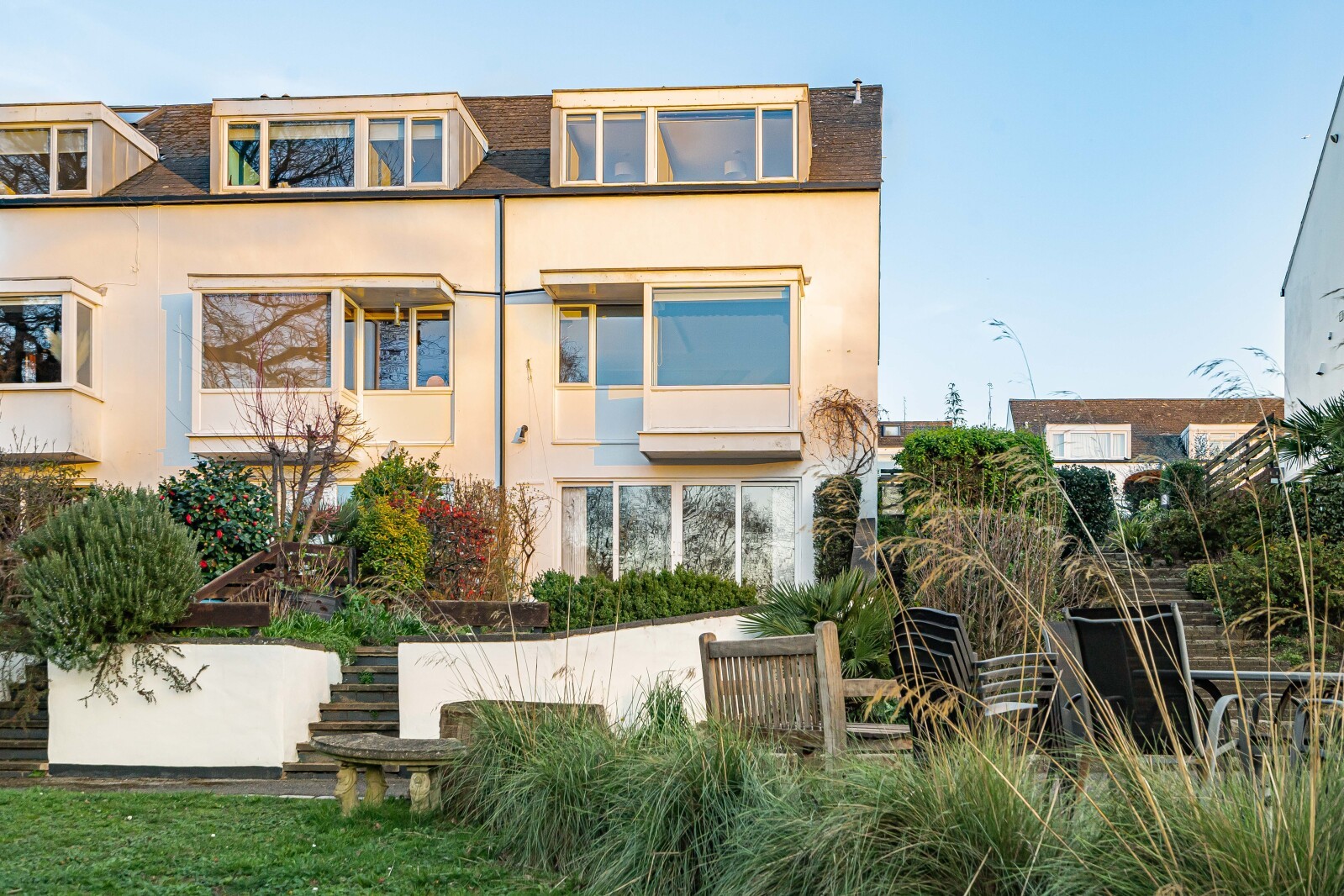 Lakeside, Weybridge, Surrey image 35