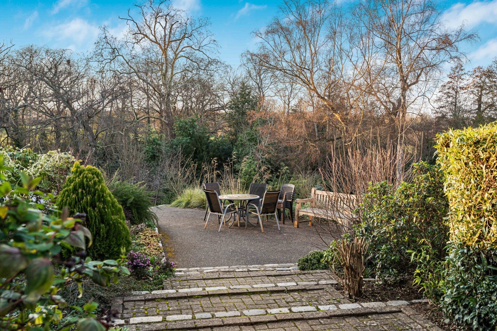 Lakeside, Weybridge, Surrey image 36
