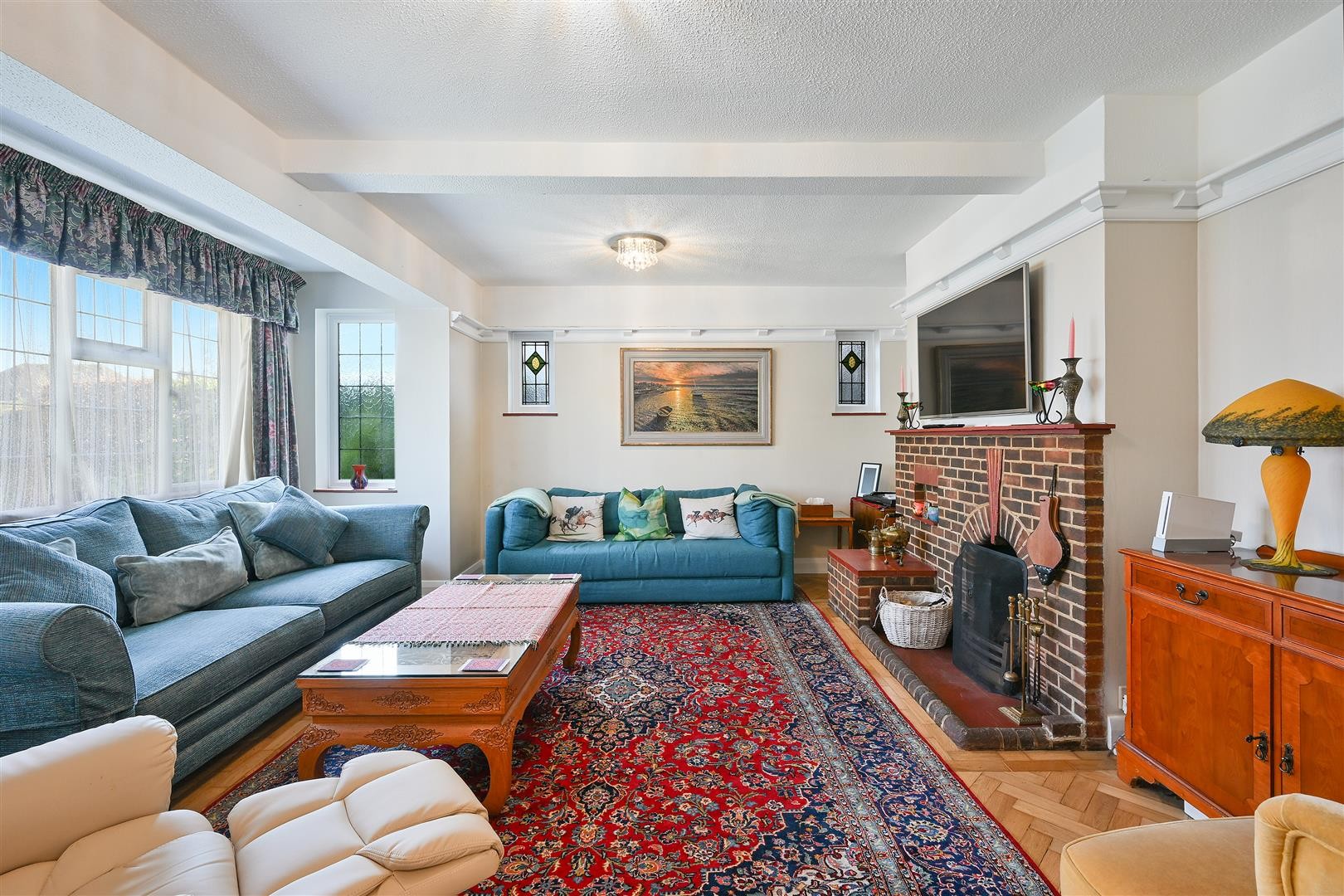 Colcokes Road, Banstead image 21