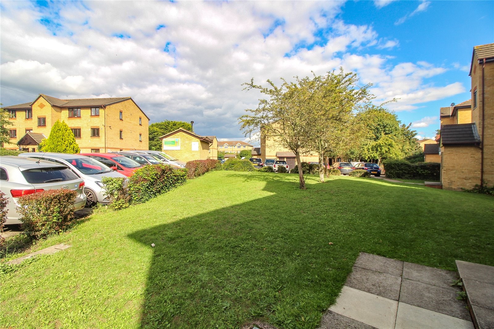 Woodfield Close, Enfield, Middlesex image 9