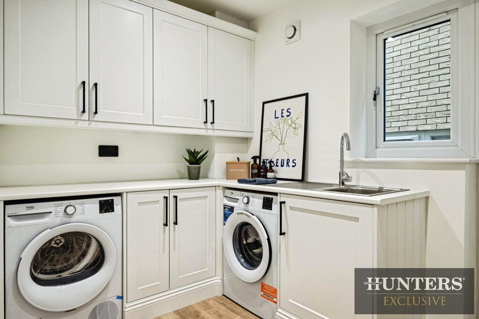 Pear Tree Close, Scarborough image 9