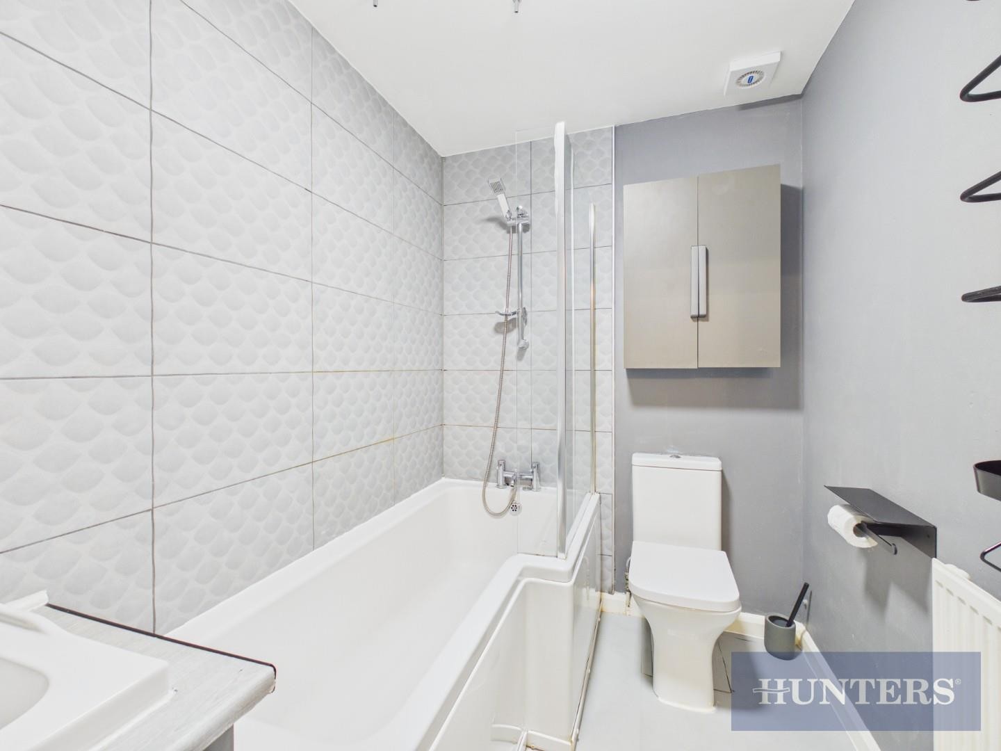 Belvedere Place, Scarborough image 11