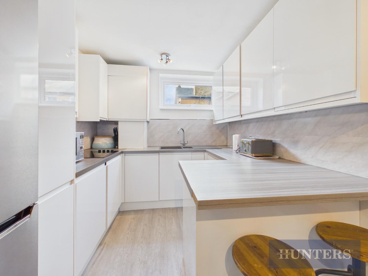 Belvedere Place, Scarborough image 4