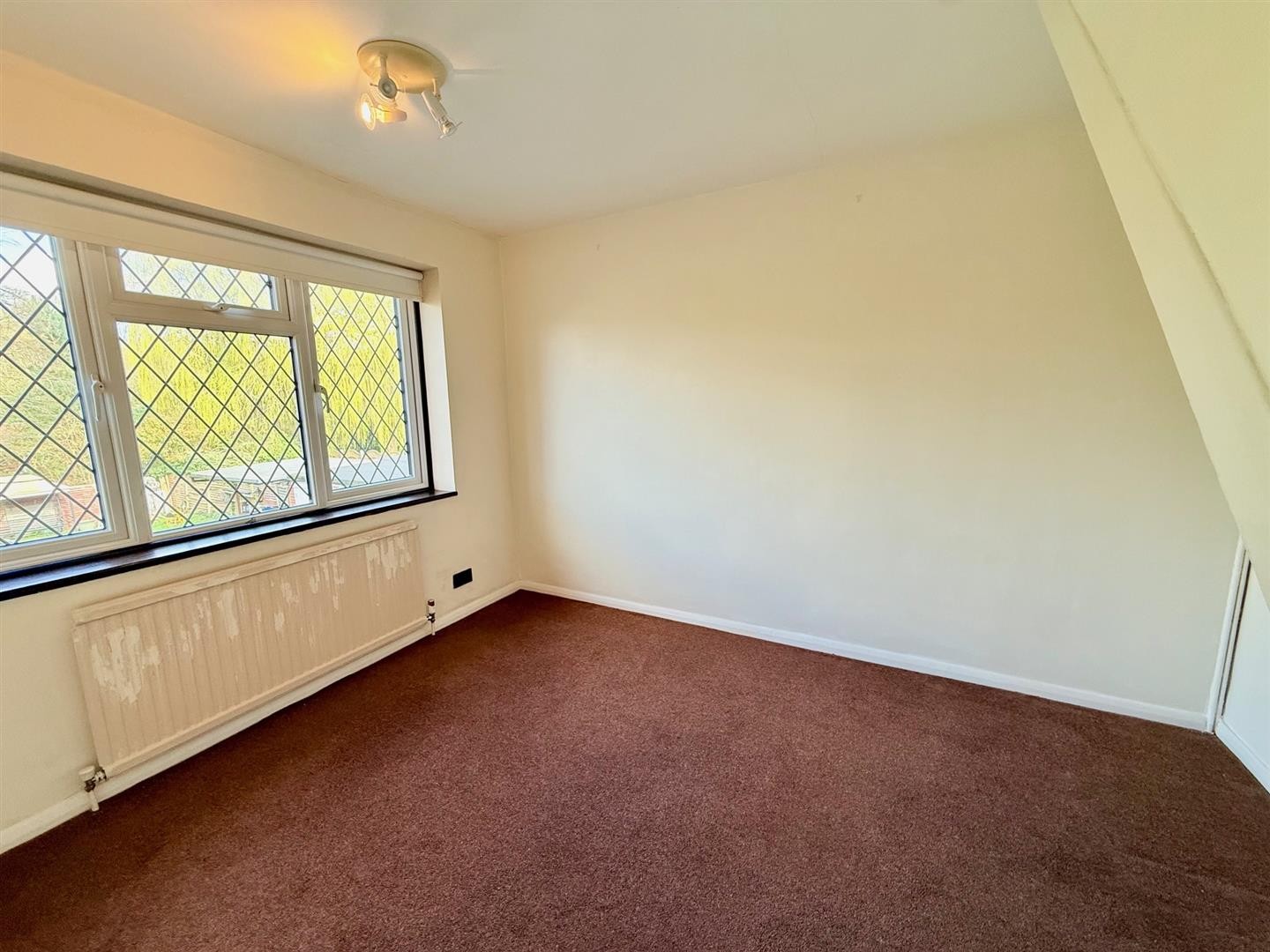 Hawkwood Crescent, London image 12