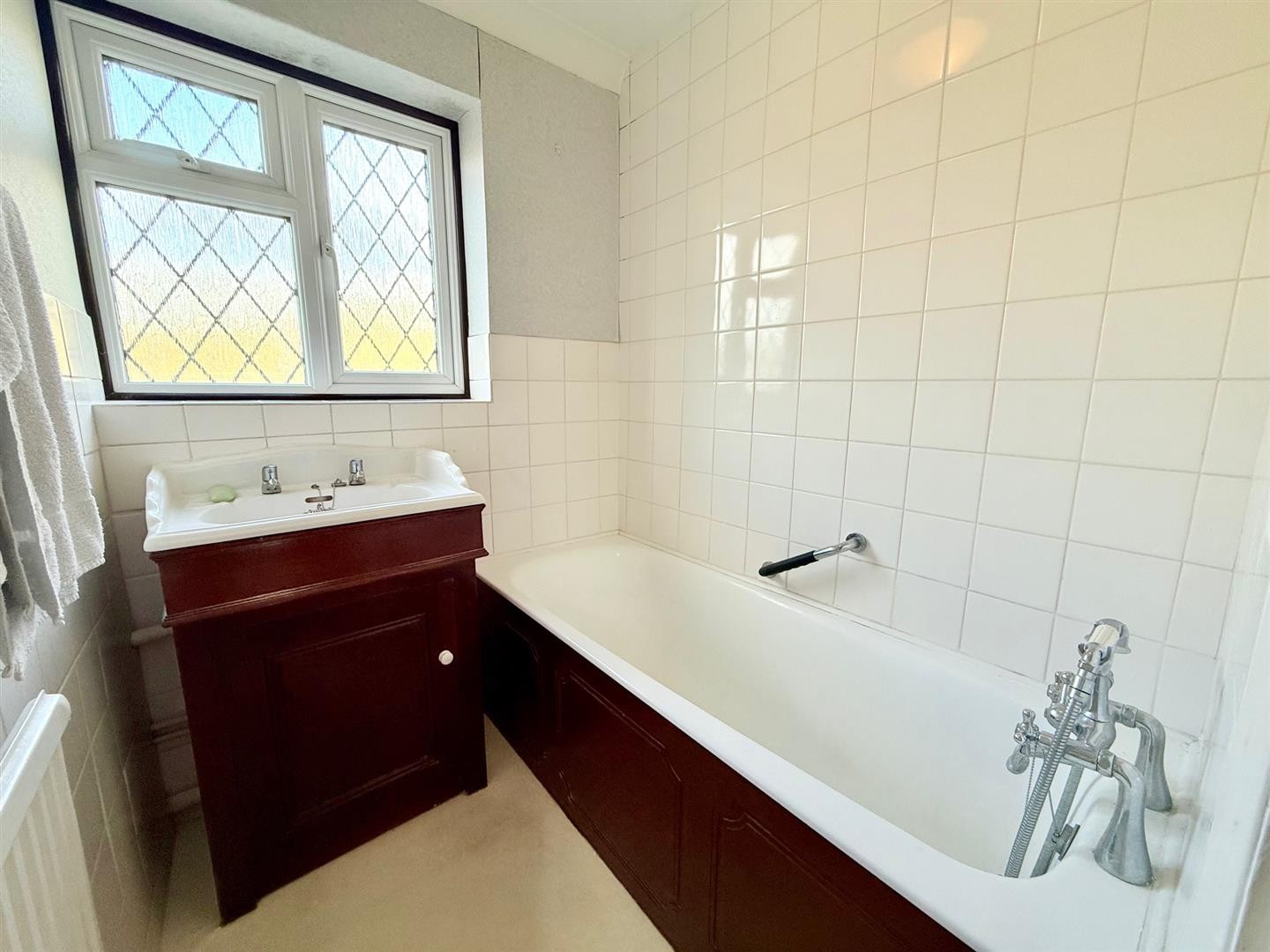 Hawkwood Crescent, London image 14