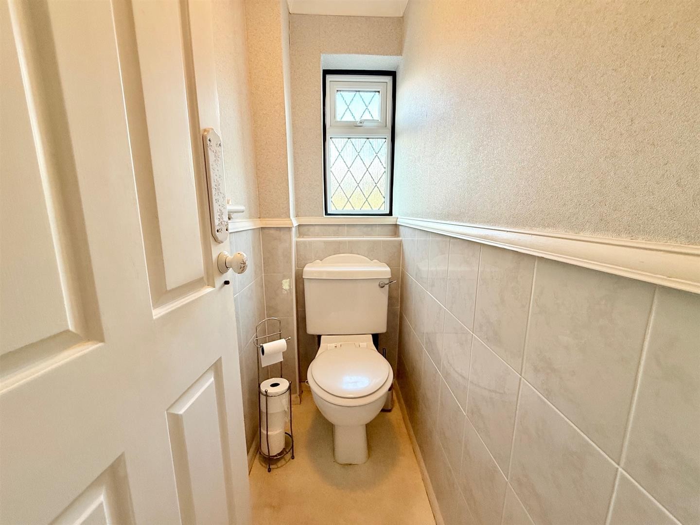 Hawkwood Crescent, London image 15