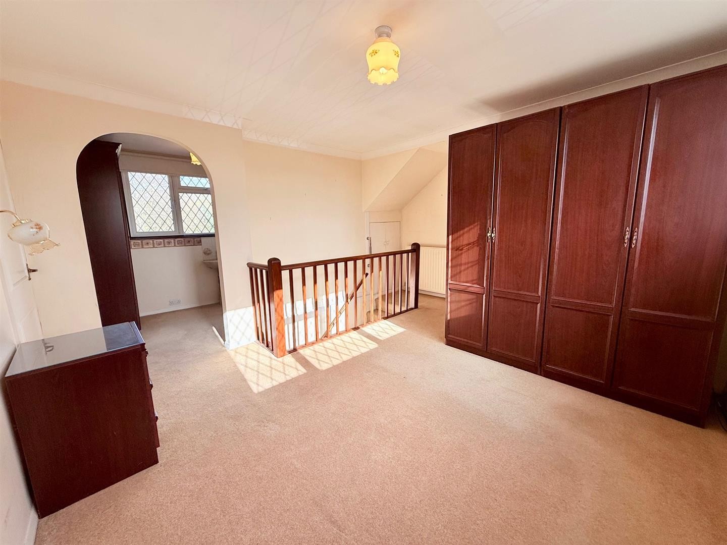 Hawkwood Crescent, London image 16