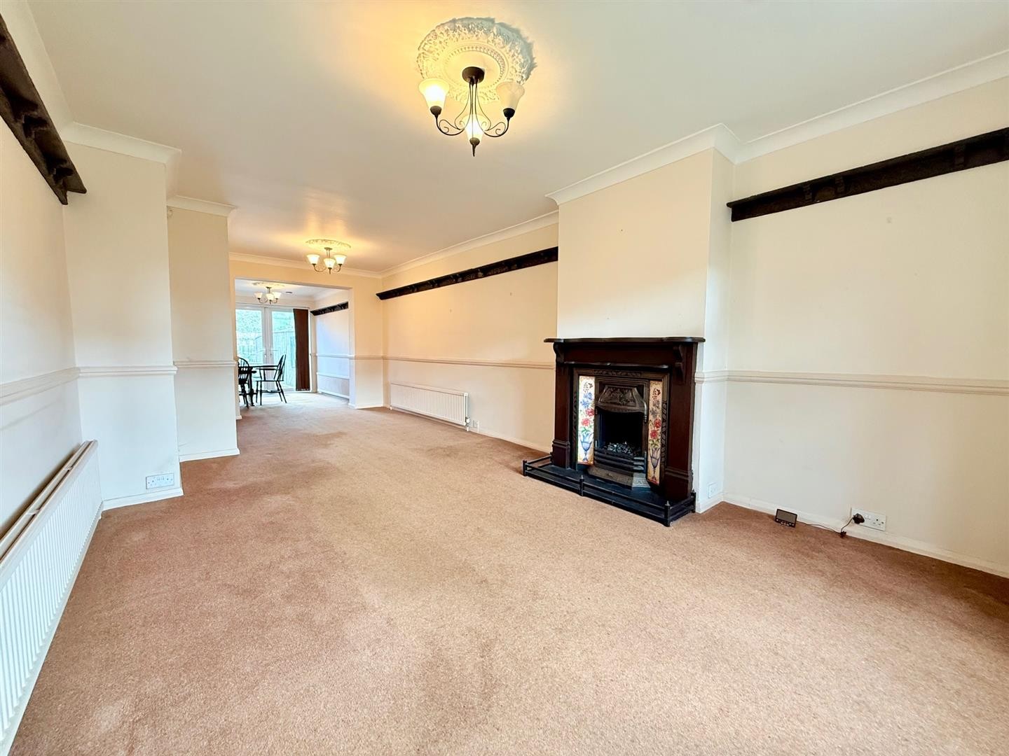 Hawkwood Crescent, London image 4