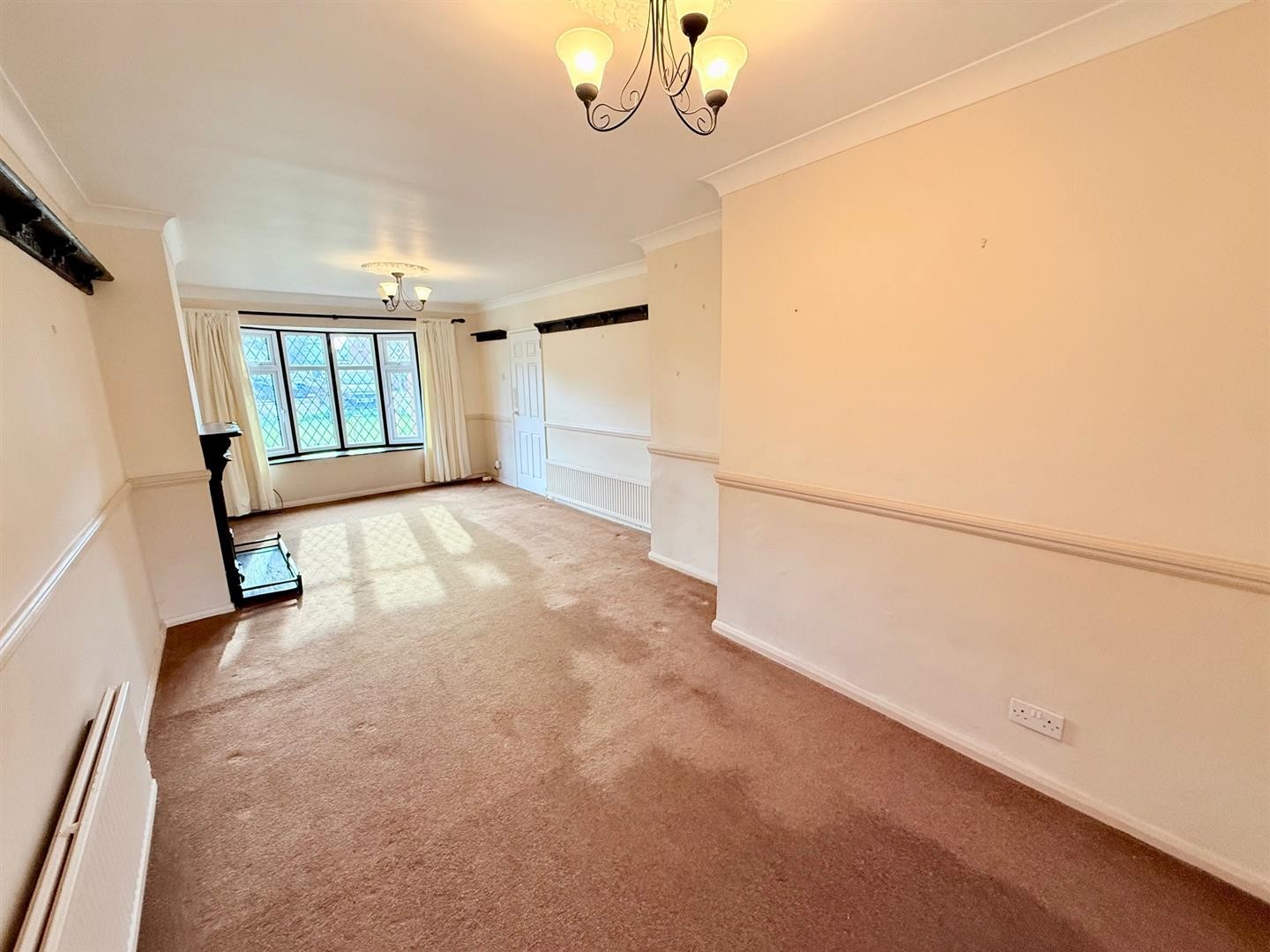 Hawkwood Crescent, London image 5