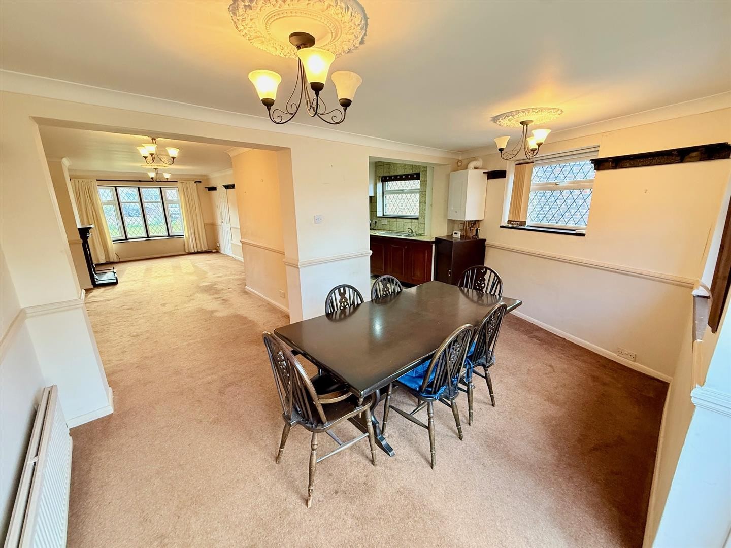 Hawkwood Crescent, London image 6