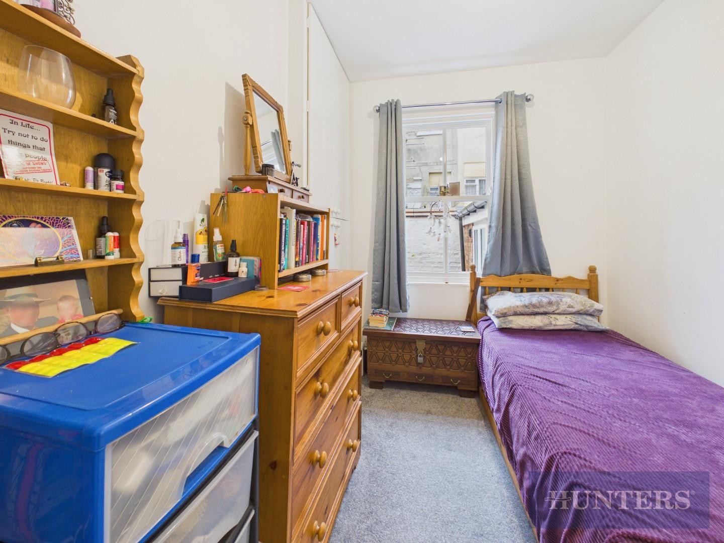 West Sandgate Terrace, Scarborough image 11