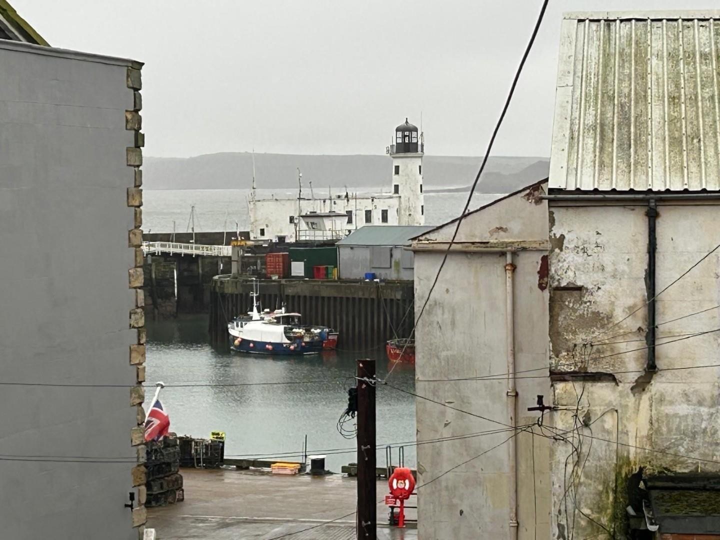 West Sandgate Terrace, Scarborough image 15