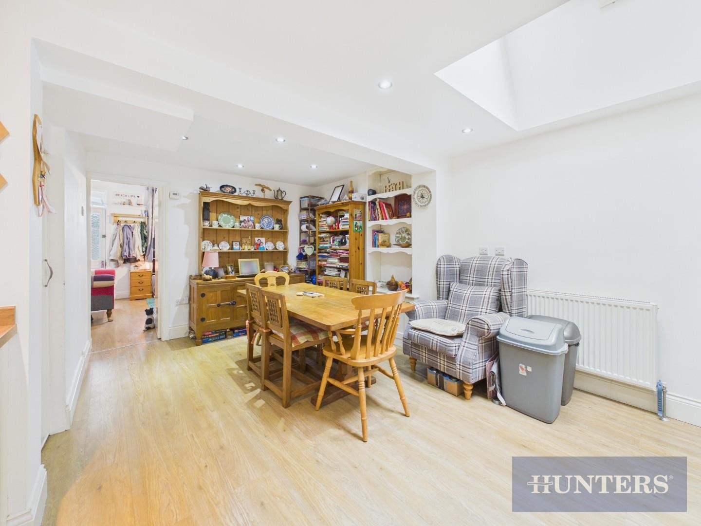 West Sandgate Terrace, Scarborough image 7