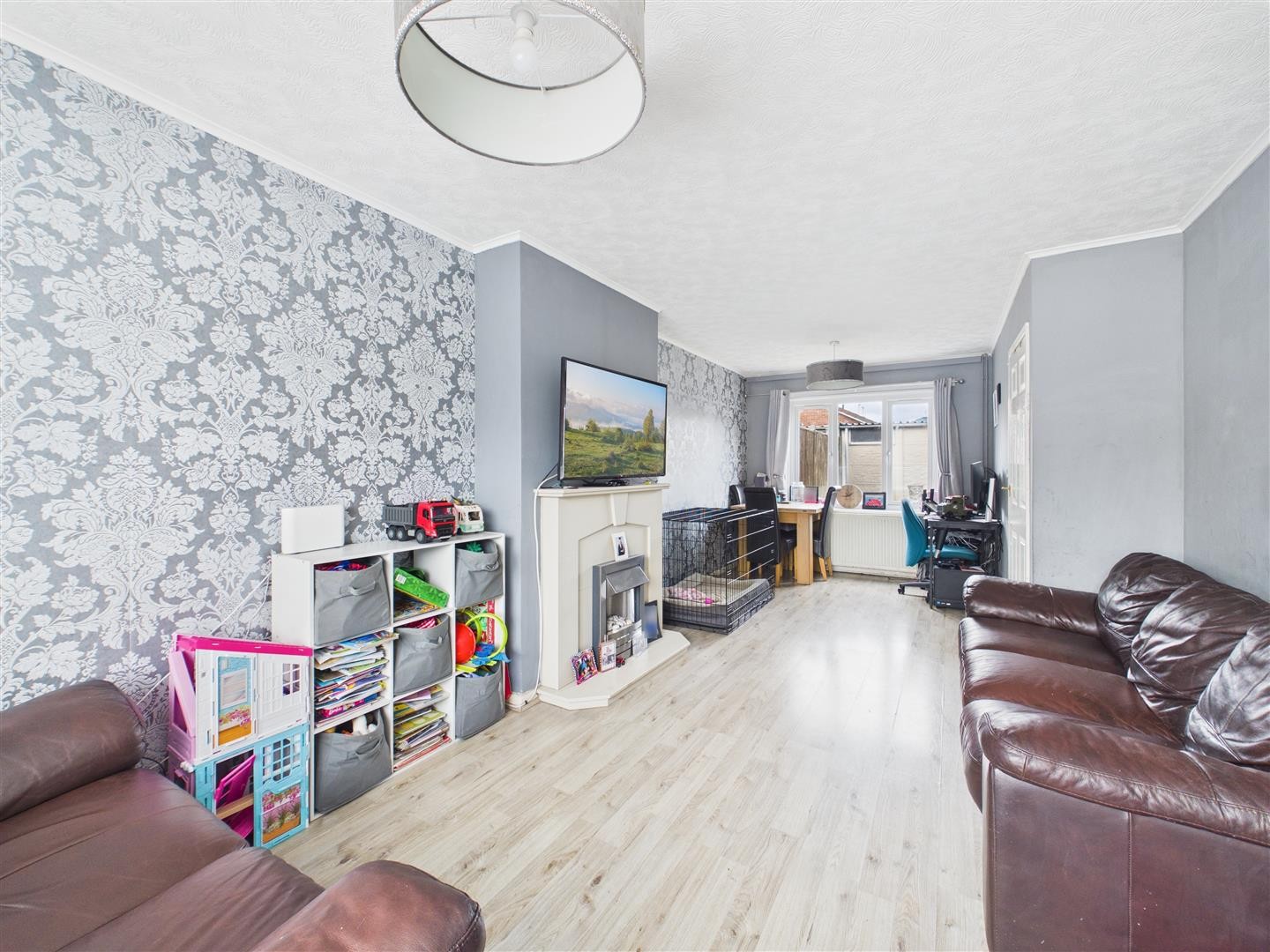 Angela Avenue, Potters Green, Coventry image 2