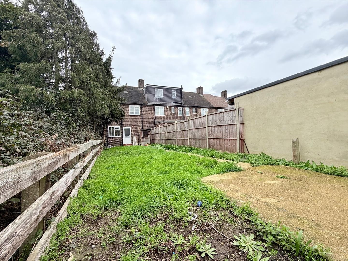 Manor Farm Drive, London image 12