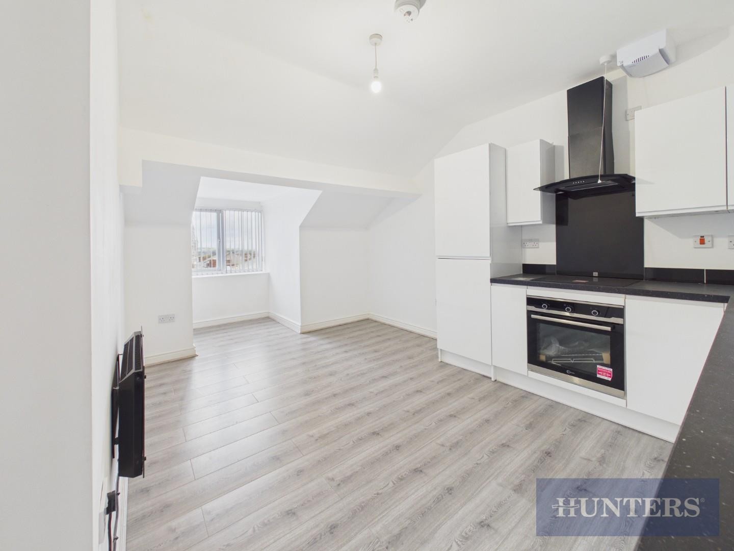 Prince Of Wales Terrace, Scarborough image 3