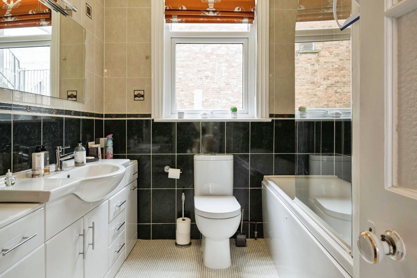 The Crescent, Filey image 12