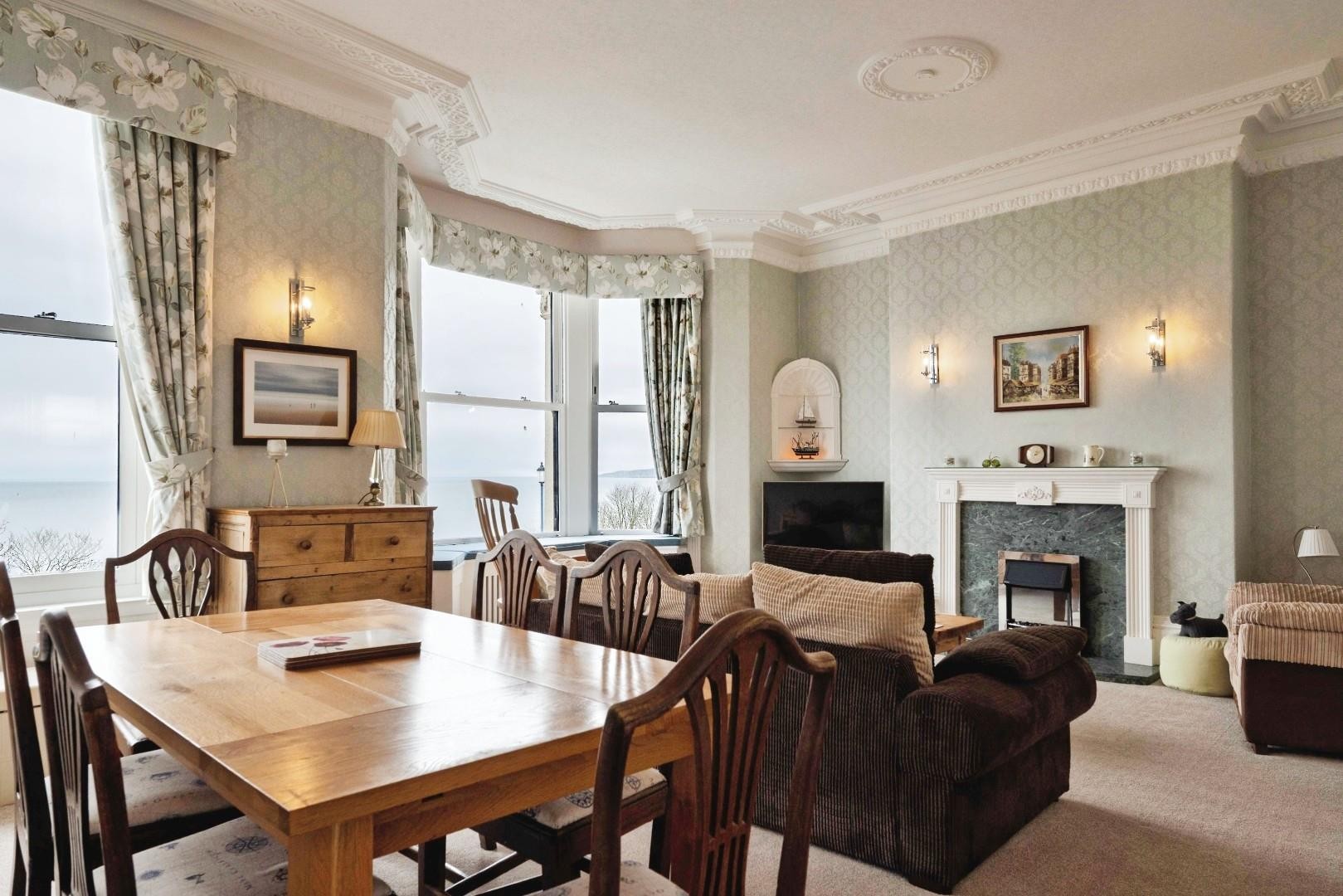 The Crescent, Filey image 3