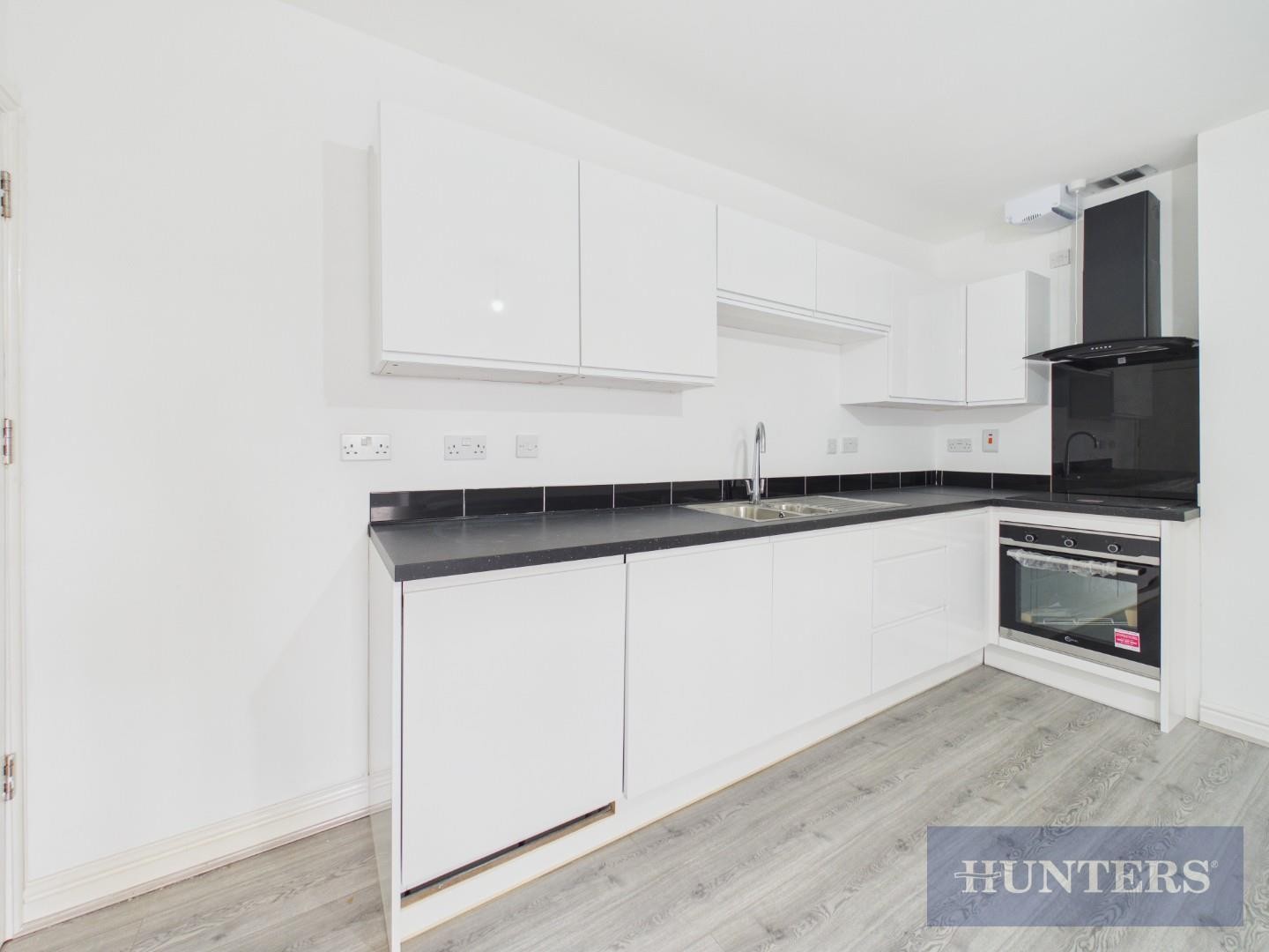 Prince of Wales Terrace, Scarborough image 6