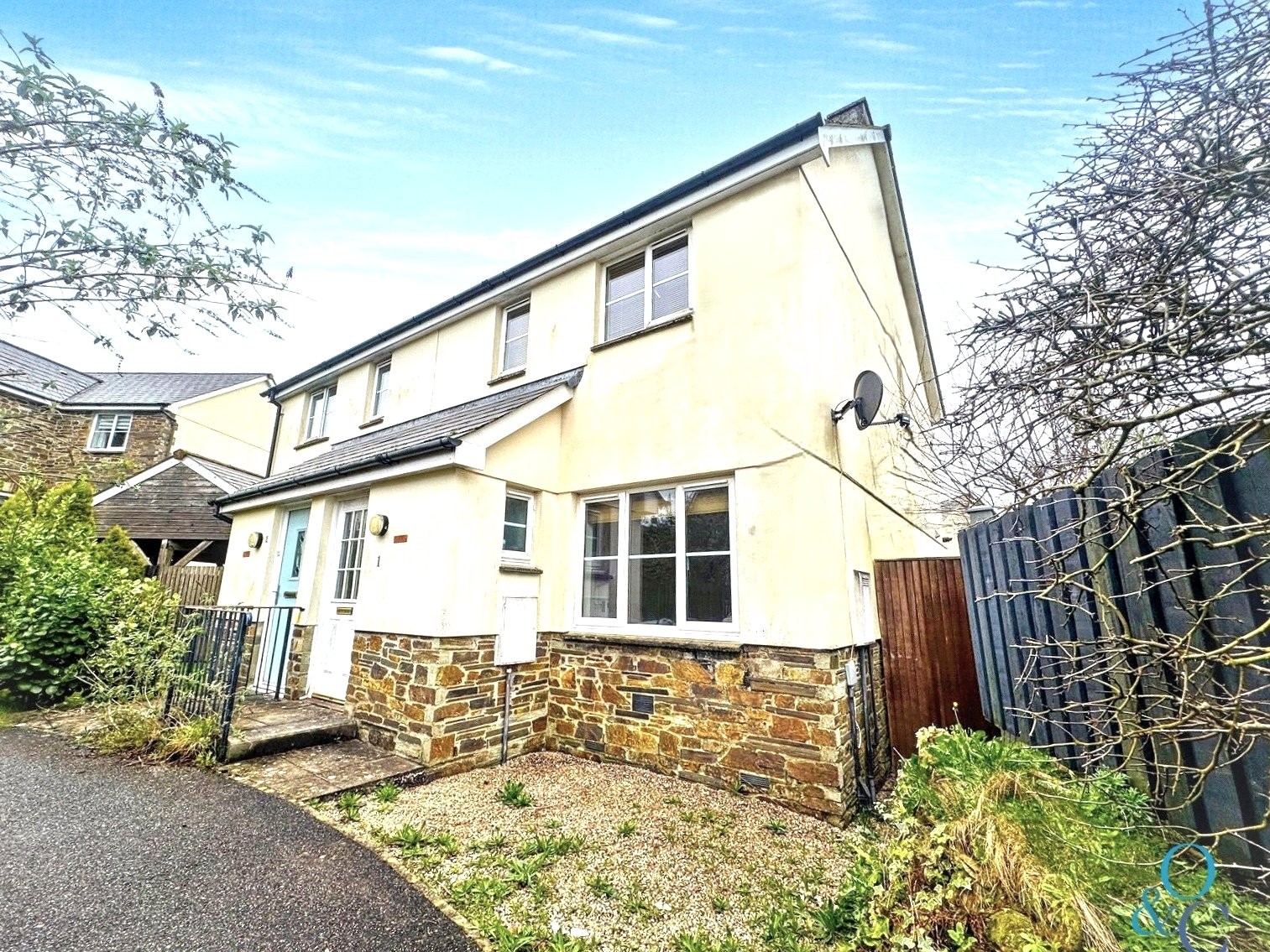 Mullion Close, St Austell, Cornwall image 1