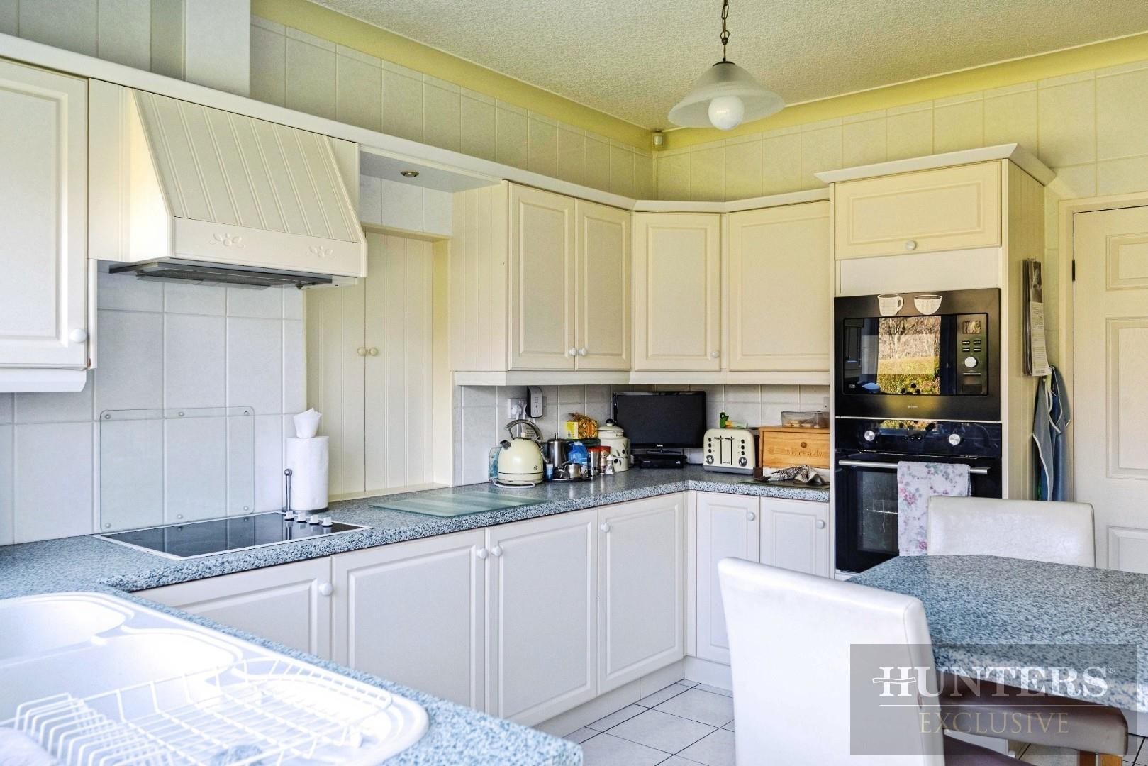 Southcliffe Drive, Primrose Valley, Filey image 8