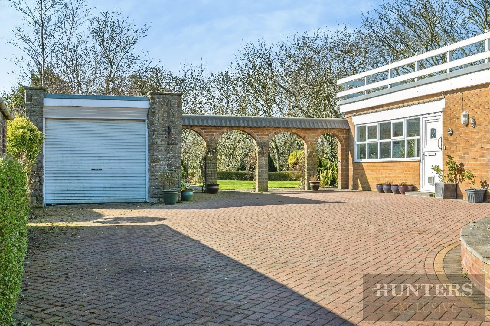 Southcliffe Drive, Primrose Valley, Filey image 9