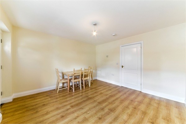 Walton Road, WEST MOLESEY, Surrey image 8