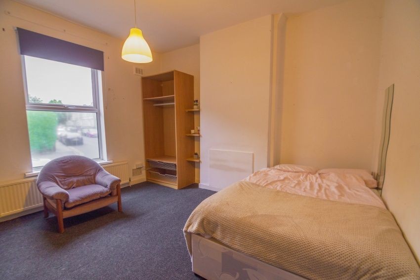 81b Holberry Gardens, Broomhall image 8