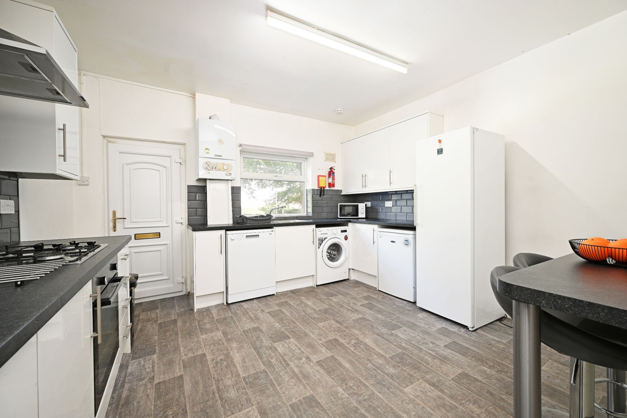 14 Clarke Street, Broomhall image 4