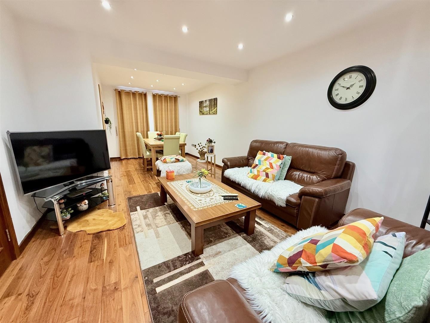 Ropers Avenue, London image 2