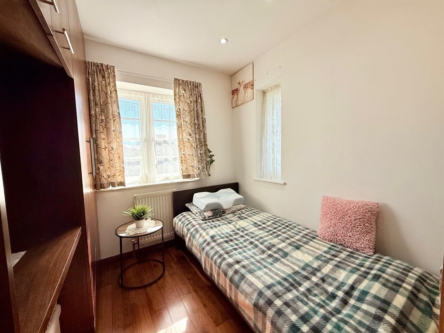 Ropers Avenue, London image 10