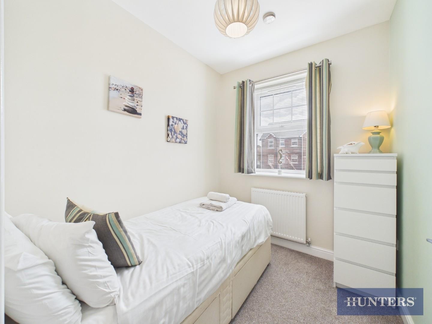 Southdene, Filey image 15