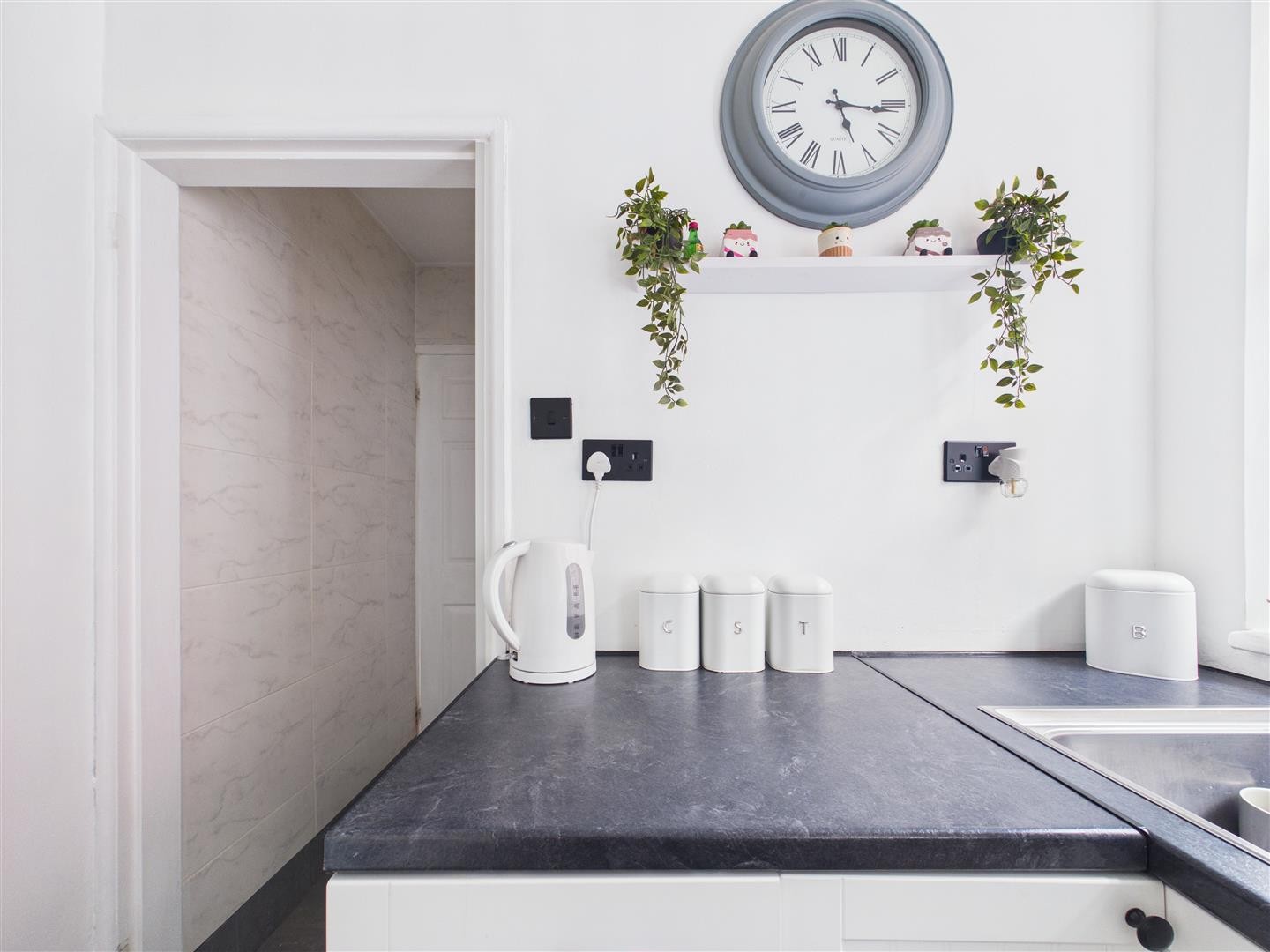 Croft Road, Nuneaton  ** OPEN HOUSE SATURDAY THE 11TH, PLEASE CALL TO BOOK YOUR APPOINTMENT ** image 11