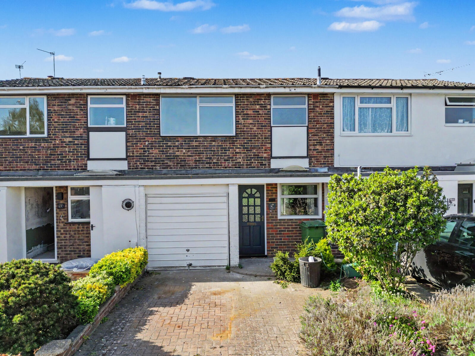 Montague Close, WALTON-ON-THAMES, Surrey image 1