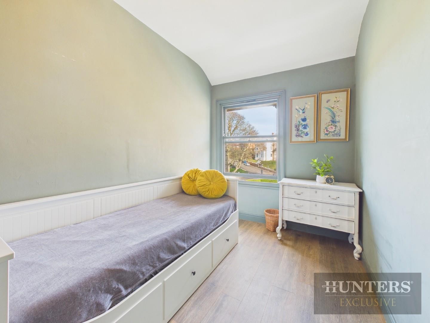 Trinity Road, Scarborough image 16