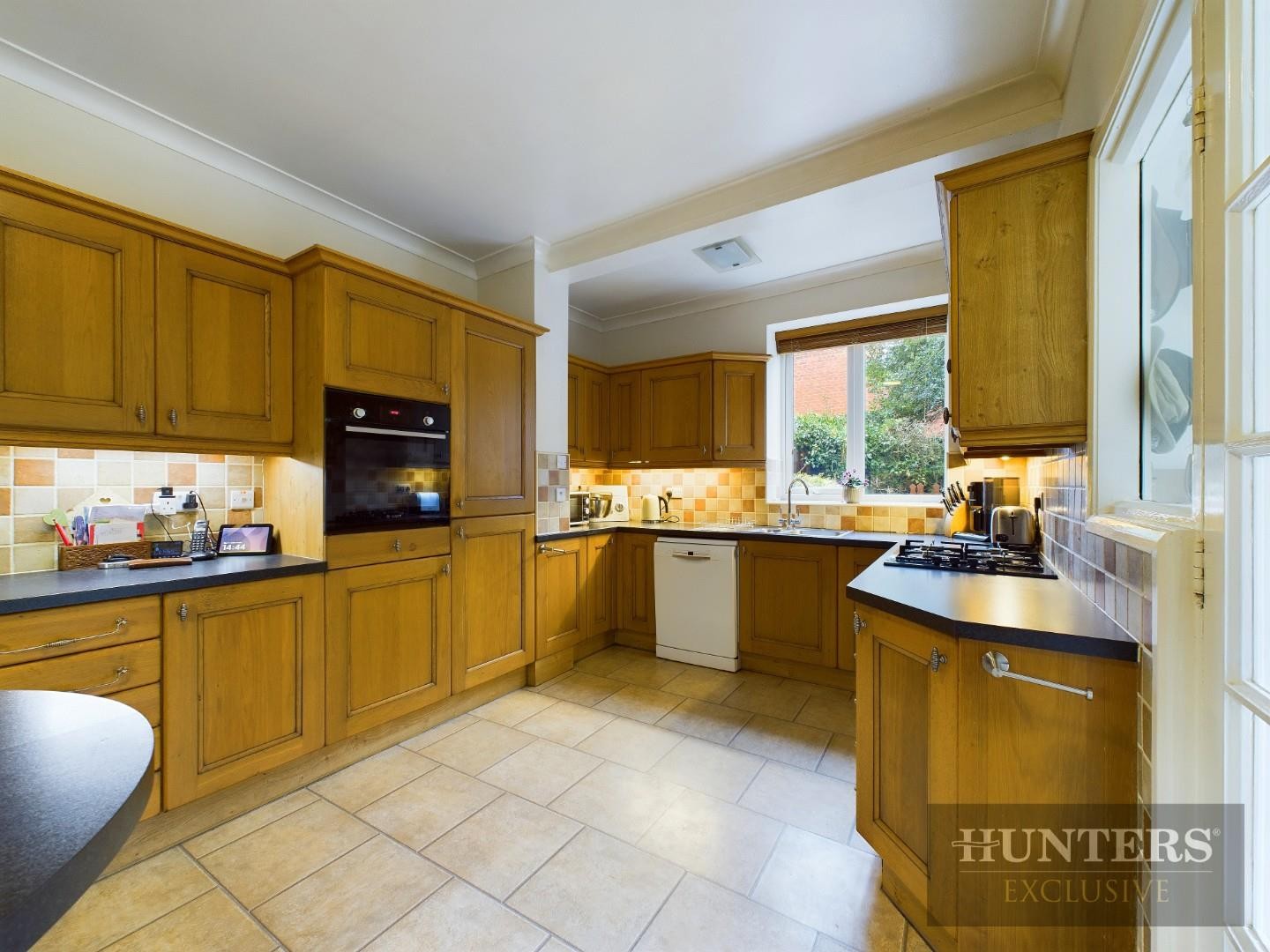 Scalby Road, Scarborough image 7