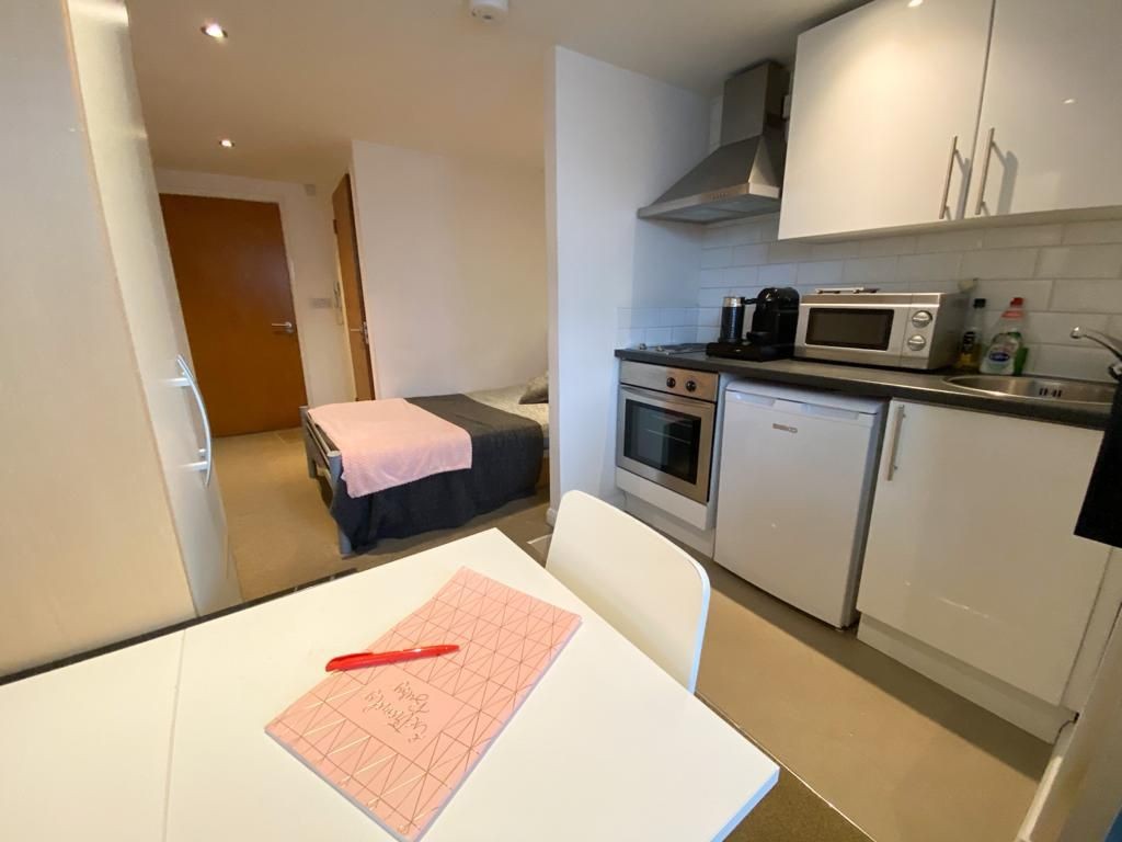 Studio 3 Filey Lane, Broomhall image 2