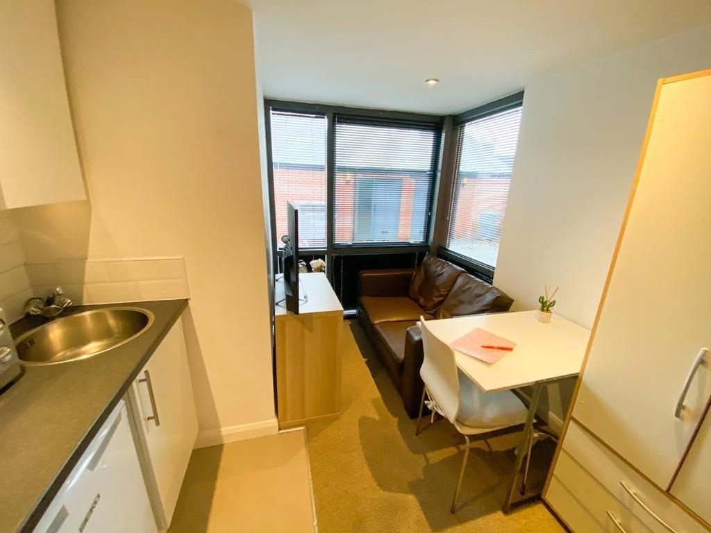 Studio 3 Filey Lane, Broomhall image 7
