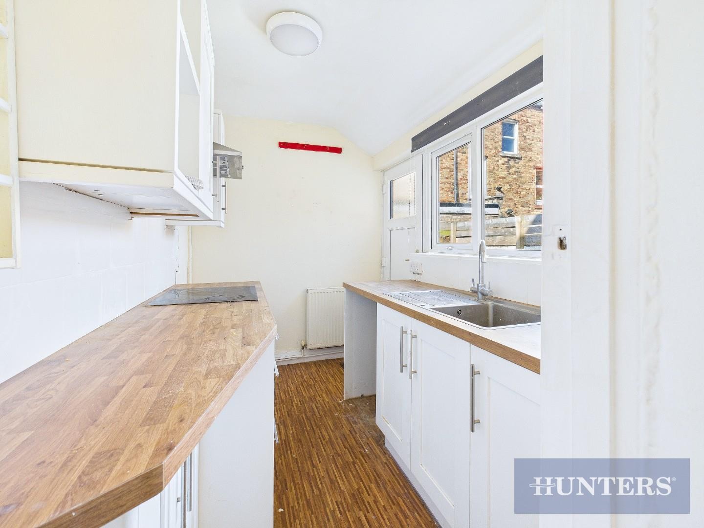 Trafalgar Terrace, Scarborough image 12