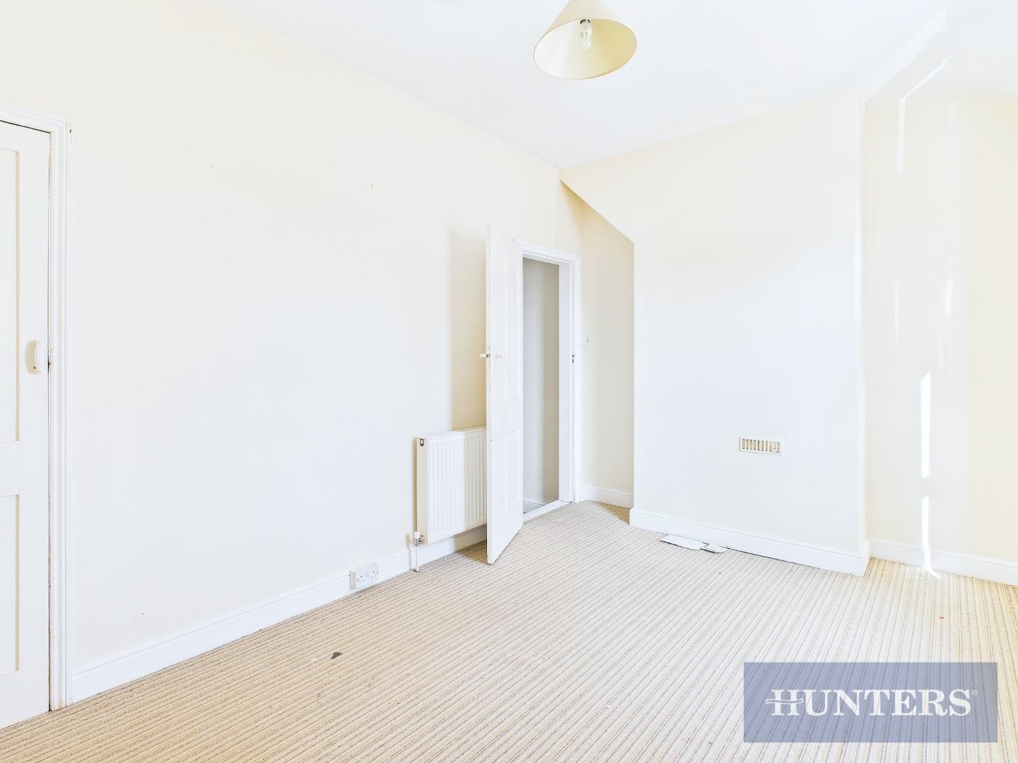 Trafalgar Terrace, Scarborough image 6