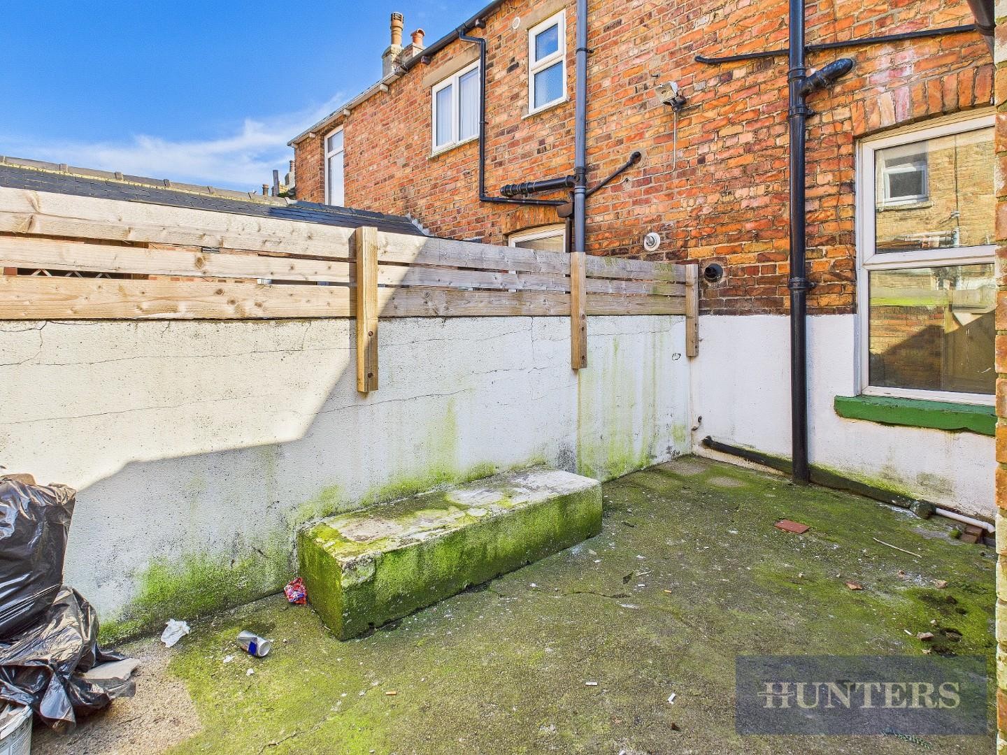 Trafalgar Terrace, Scarborough image 9