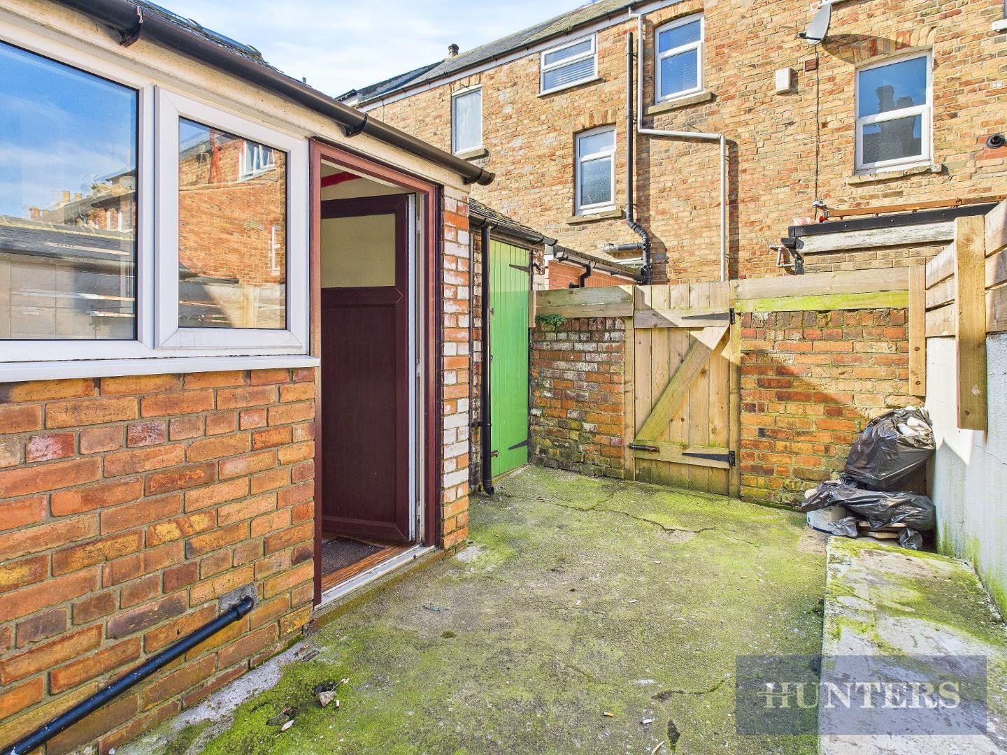 Trafalgar Terrace, Scarborough image 10