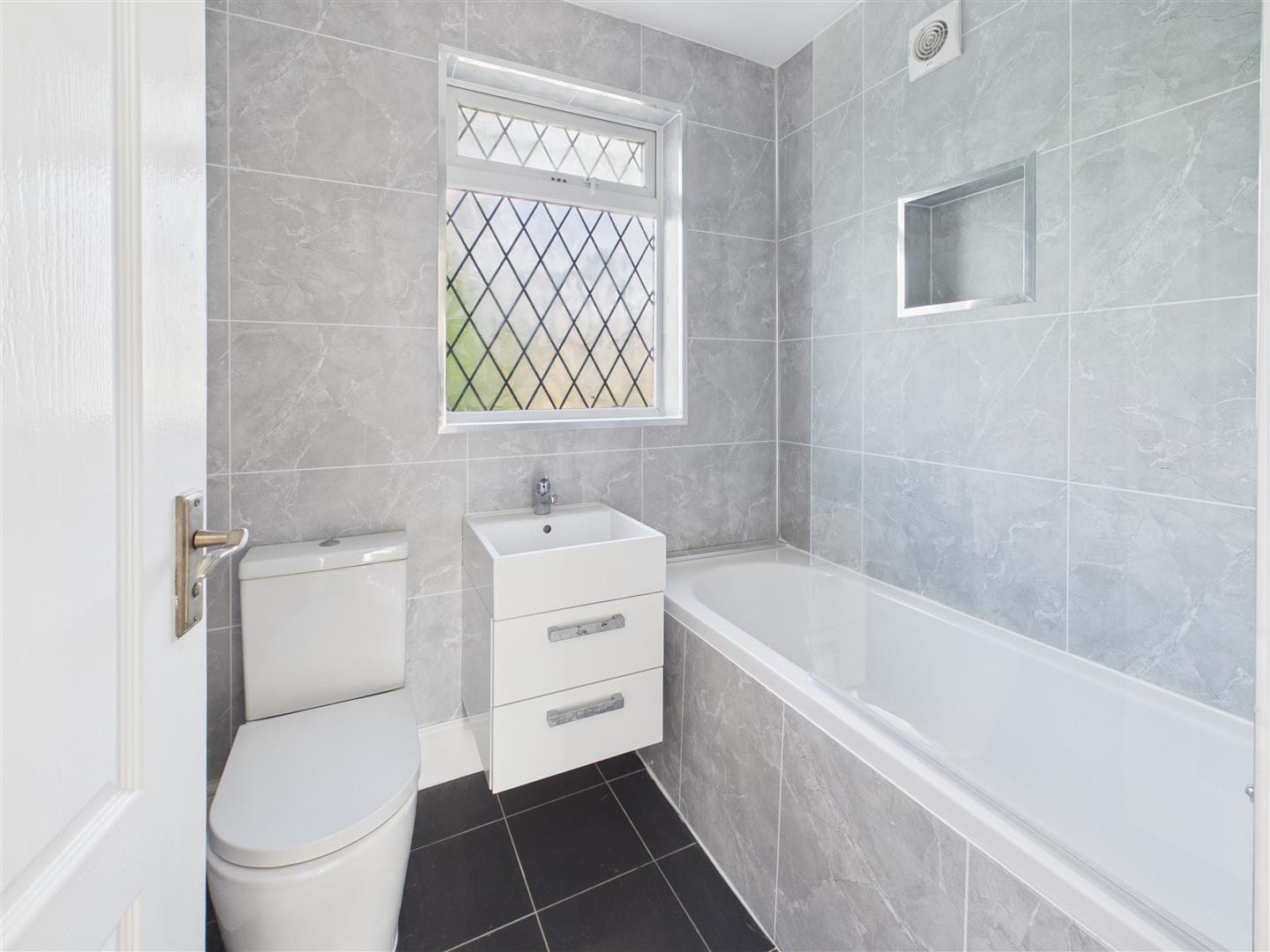 Mary Herbert Street, Coventry * VACANT & NO UPWARD CHAIN * image 13