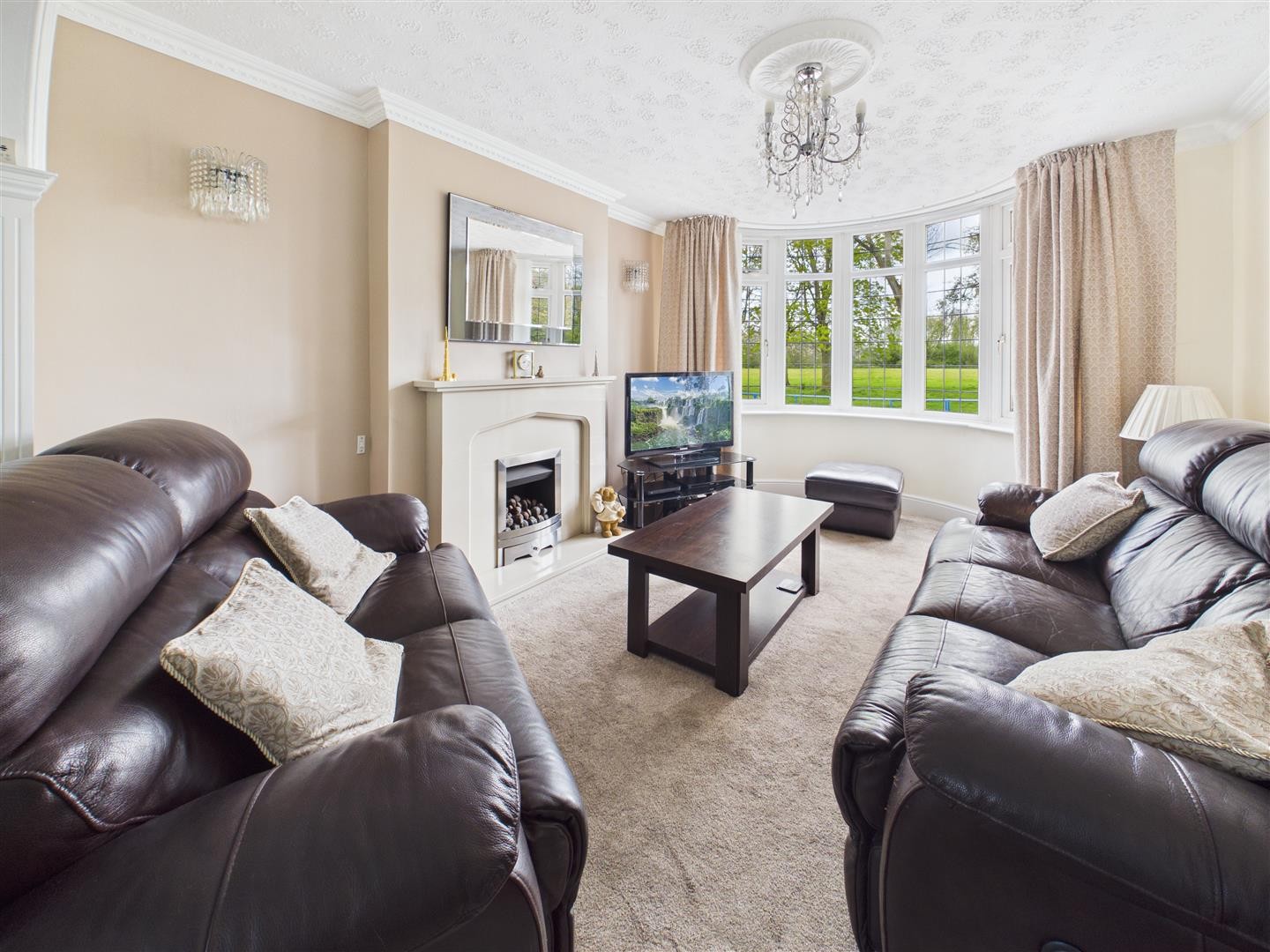 Wildmoor Close, Longford, Coventry *No Chain* image 2